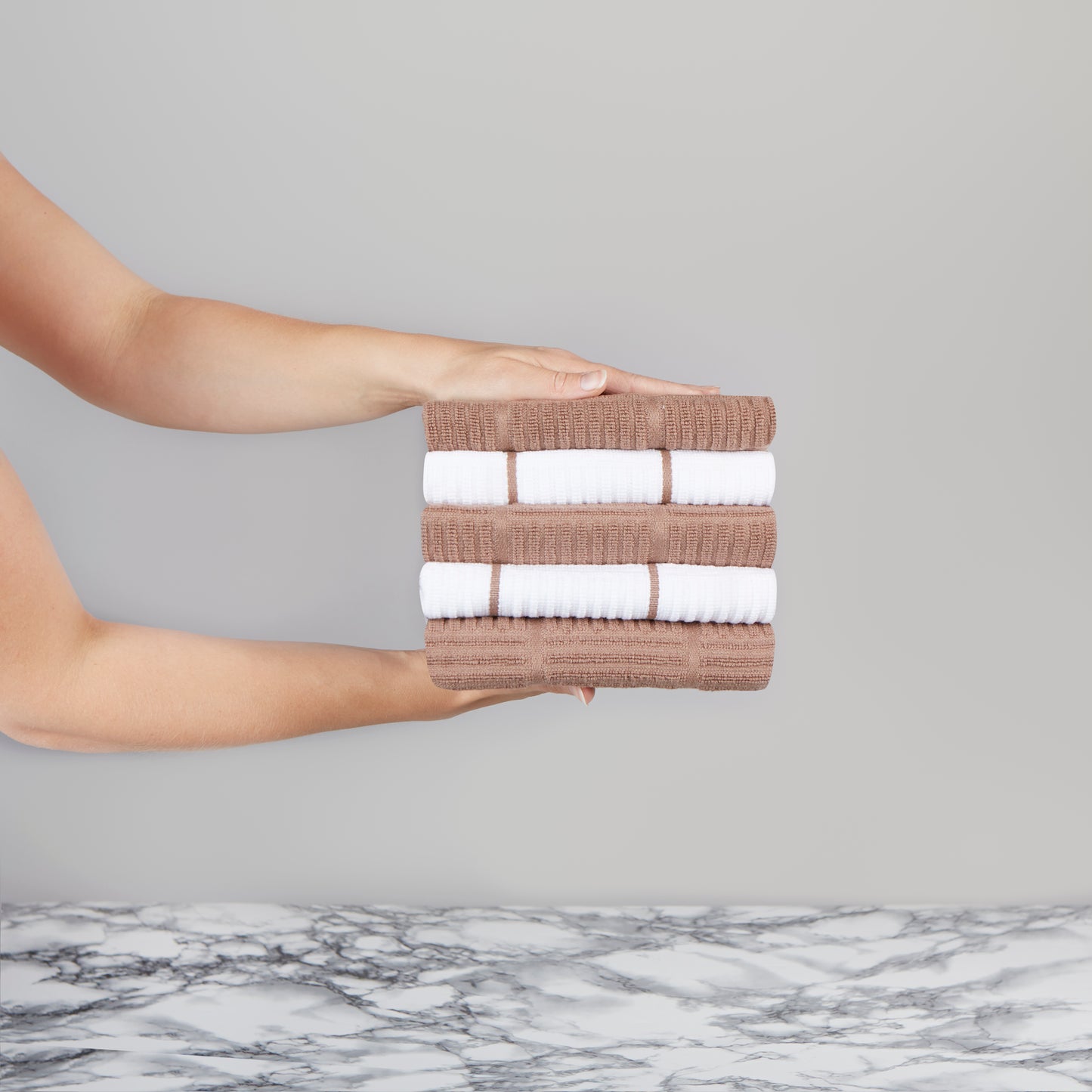 Set mit 4 Baumwoll-Terry-Geschirrtüchern in sieben Farben erhältlich